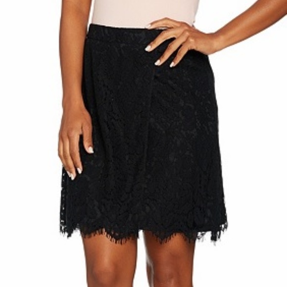 Isaac Mizrahi Dresses & Skirts - SALE! ISAAC MIZRAHI CASUAL BLACK LACE SKIRT